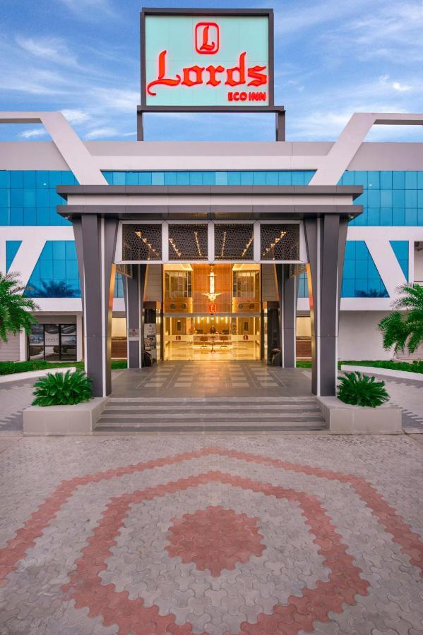 Lords Eco Inn Morbi 외부 사진
