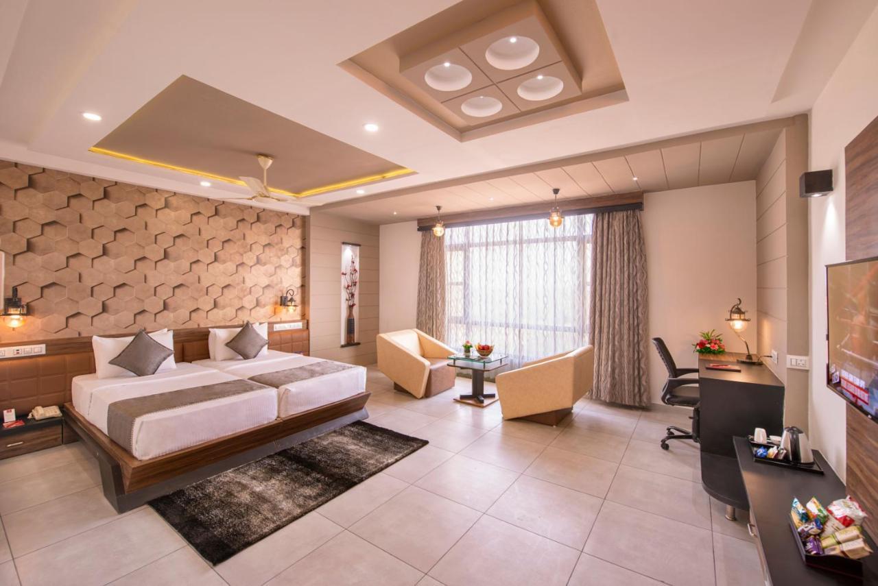 Lords Eco Inn Morbi 외부 사진